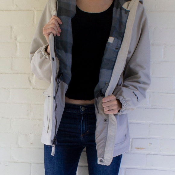 Feather White Classic All Weather Woolrich Coat - Picture 7 of 8